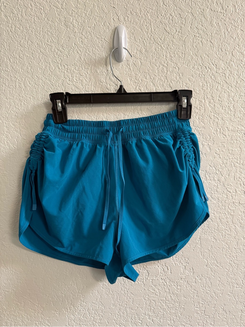 lululemon athletica side drawstring shorts in Teal